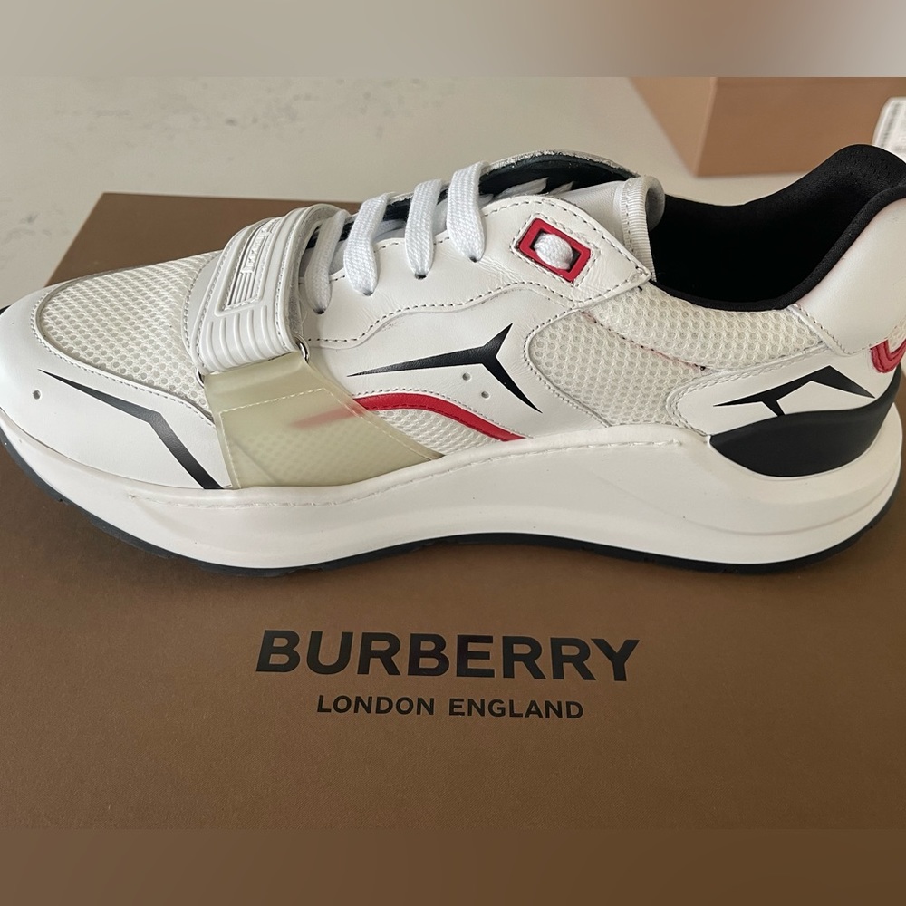 Brand New Burberry Sneaker